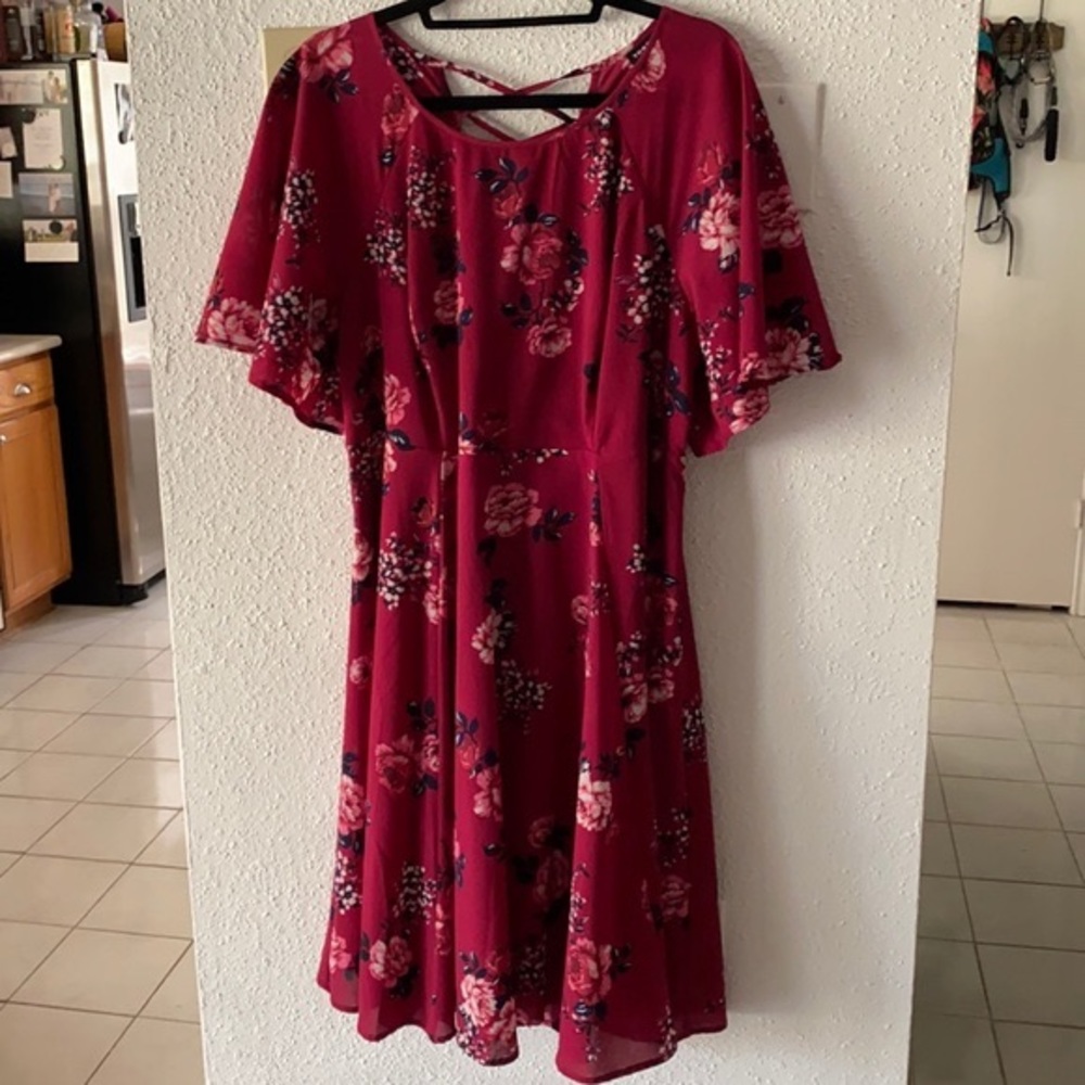 Torrid Floral Flare Sleeve Dress Size 16